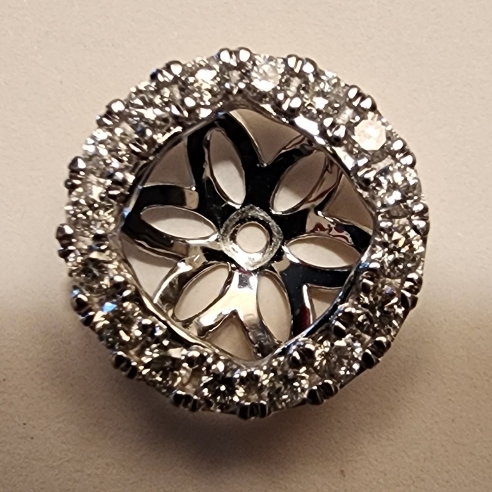 Diamond earring jacket. - Picture 16 of 16
